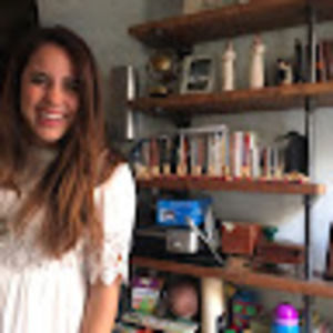 Meet your Posher, Elizabeth